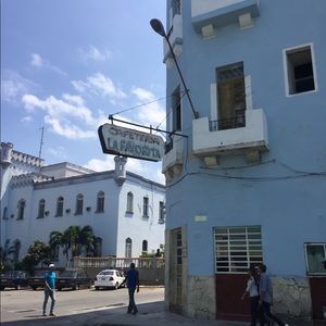 Meet your Posher, Jean